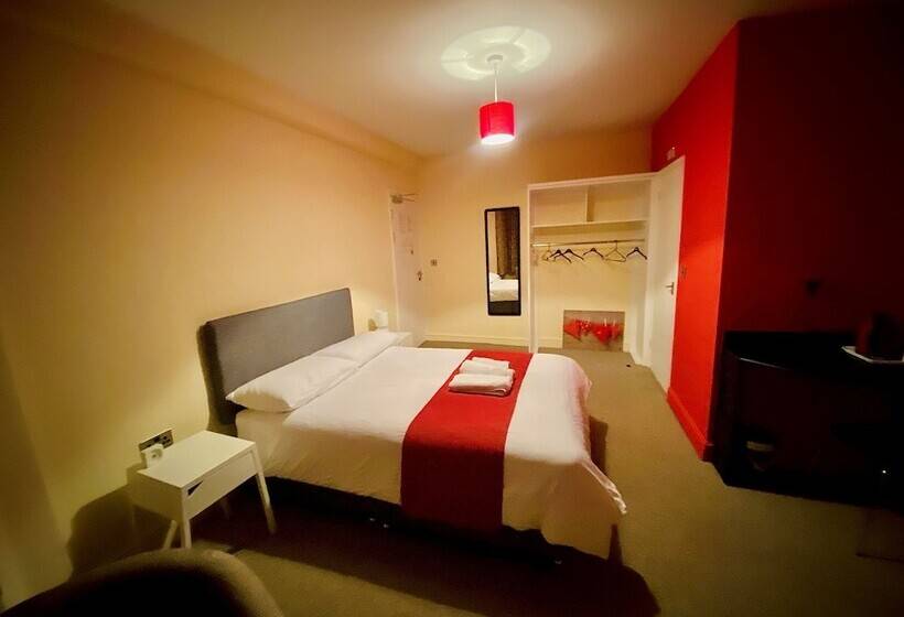 בית מלון כפרי Station