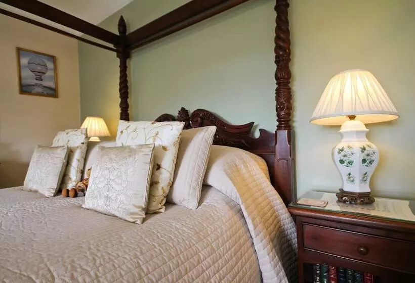Penralley House B&b