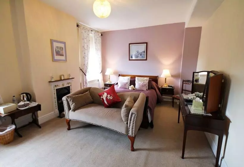 Penralley House B&b