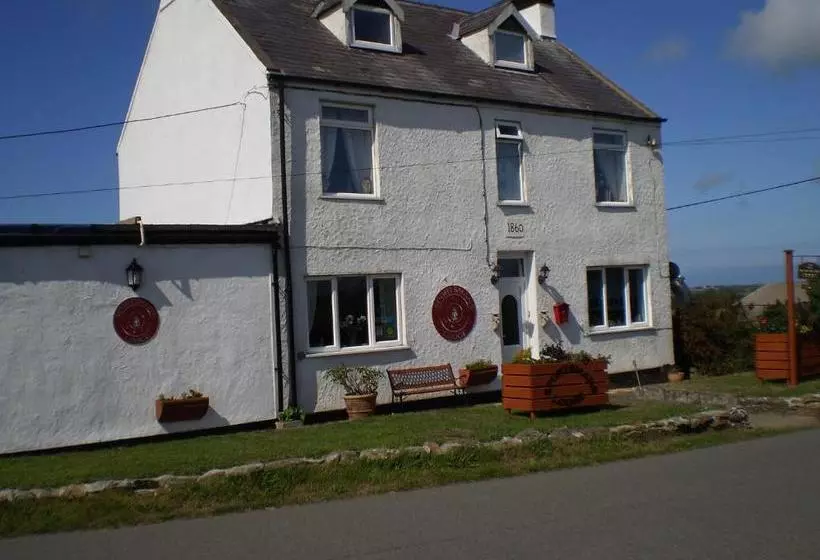 Sportsmans Lodge Bed And Breakfast