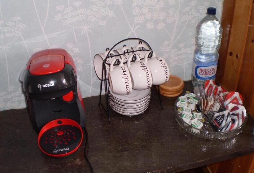 Sportsmans Lodge Bed And Breakfast