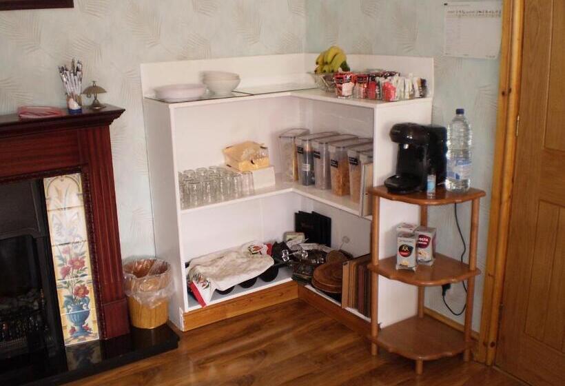 Sportsmans Lodge Bed And Breakfast