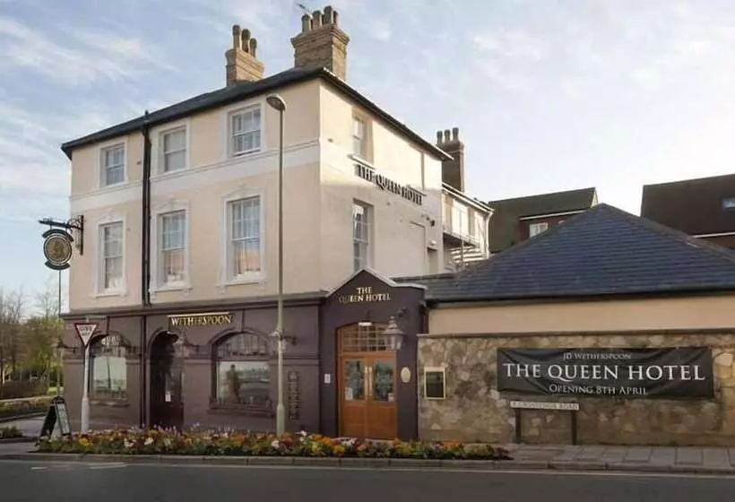 The Queen Hotel Wetherspoon