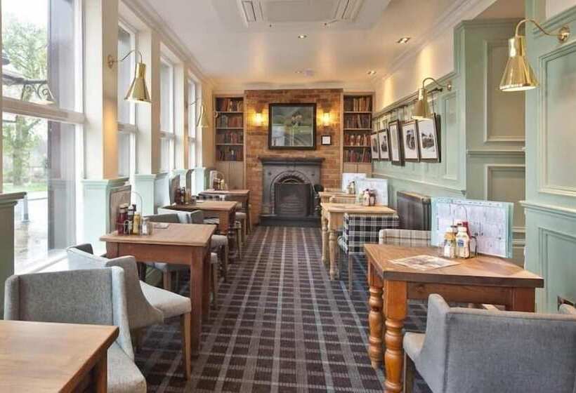 The Queen Hotel Wetherspoon