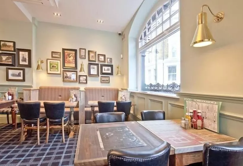 The Queen Hotel Wetherspoon