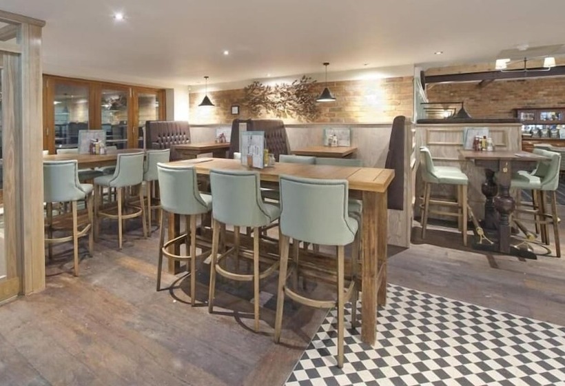 The Queen Hotel Wetherspoon