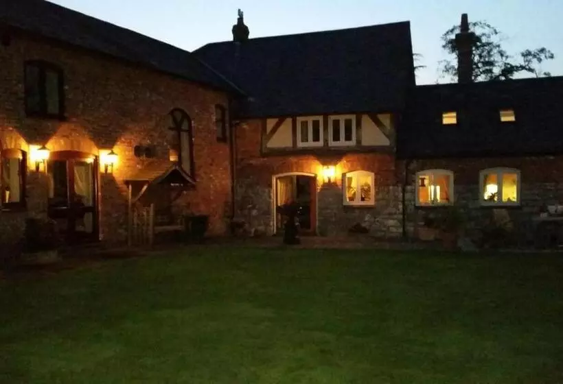 Ty Derw Country House B&b