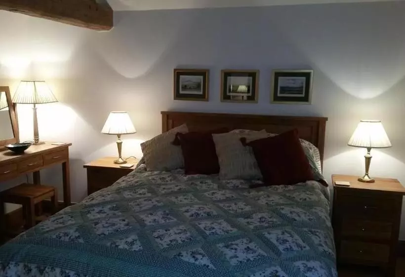 Ty Derw Country House B&b