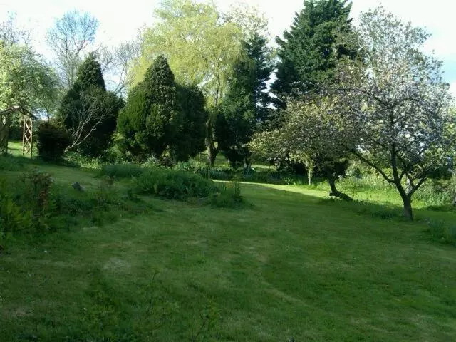 Valley Farmhouse B&b