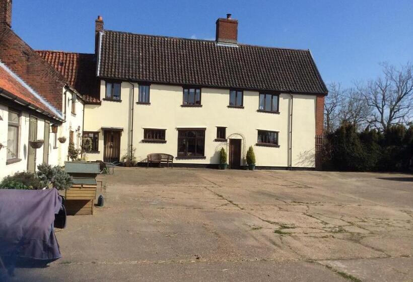 Valley Farmhouse B&b