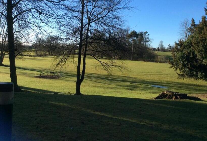 Valley Farmhouse B&b