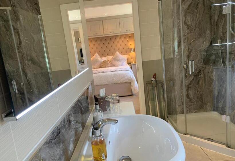 Ayrs And Graces   Luxury Bed And Breakfast