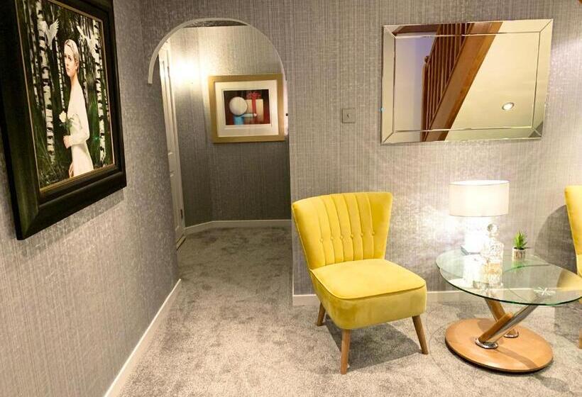 Ayrs And Graces   Luxury Bed And Breakfast