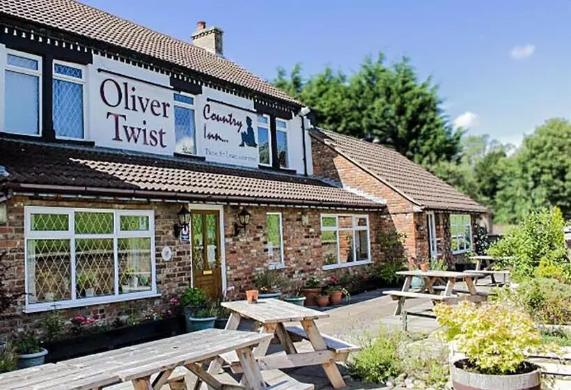 ベッドアンドブレックファースト Oliver Twist Country Inn