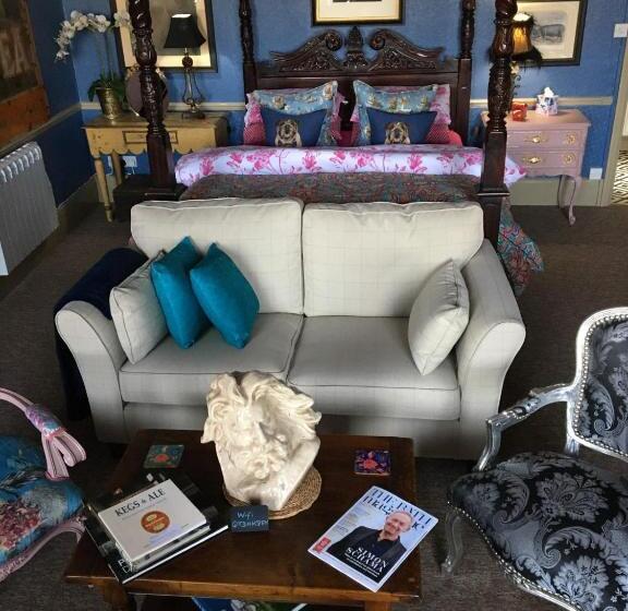 צימר The Forester And Flower