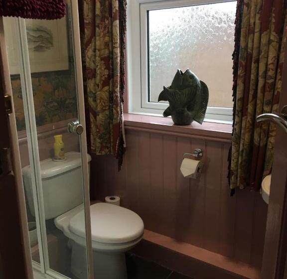 צימר The Forester And Flower