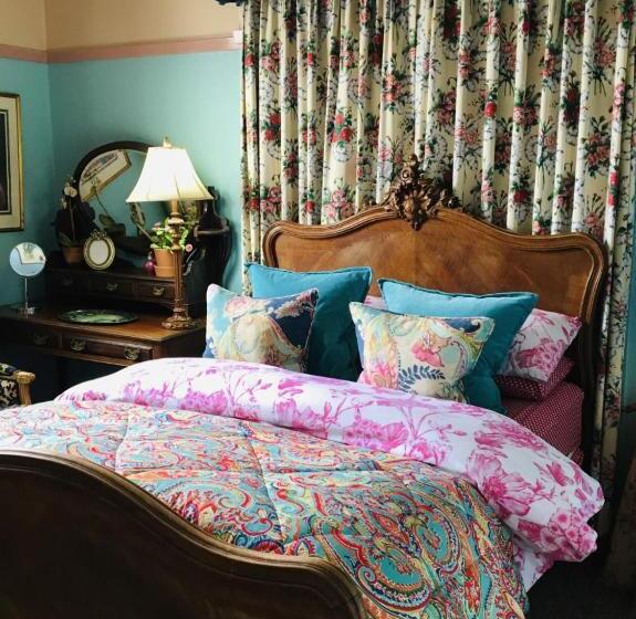 צימר The Forester And Flower