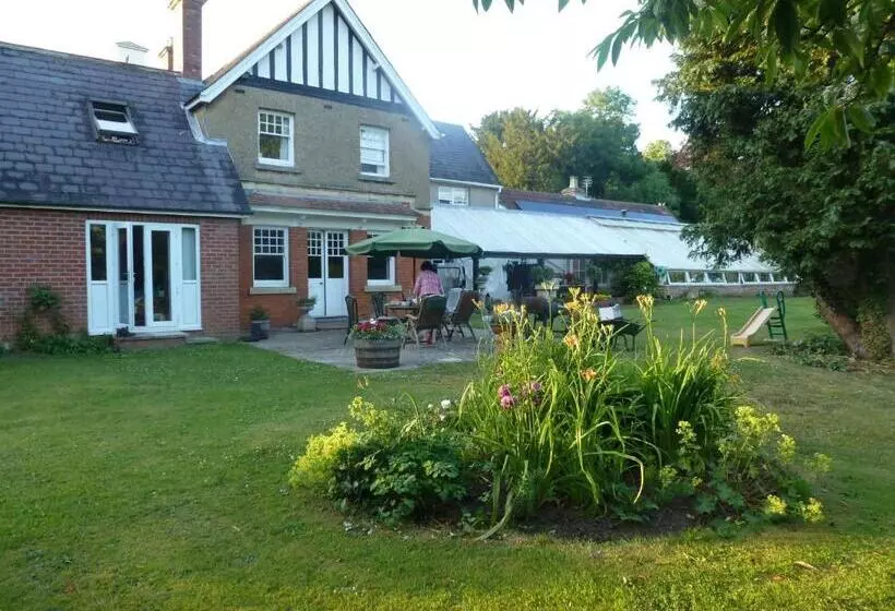 Aamiaismajoitus (B&B) The Garden House Grittleton