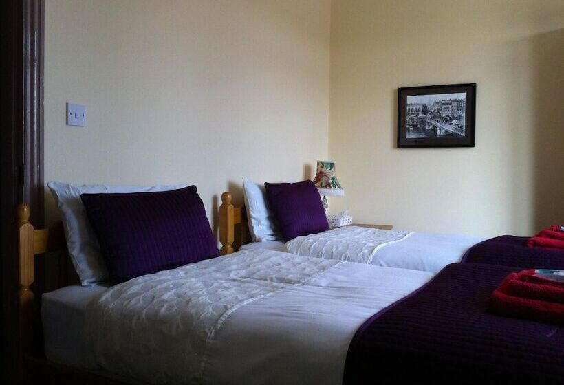 مبيت وإفطار The Horseshoe