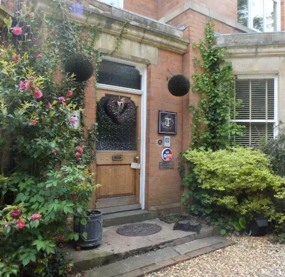 Aamiaismajoitus (B&B) Treherne House & The Malvern Retreat