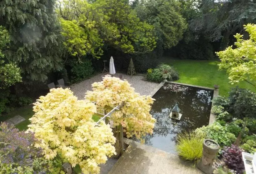 Aamiaismajoitus (B&B) Treherne House & The Malvern Retreat