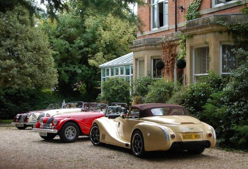 مبيت وإفطار Treherne House & The Malvern Retreat