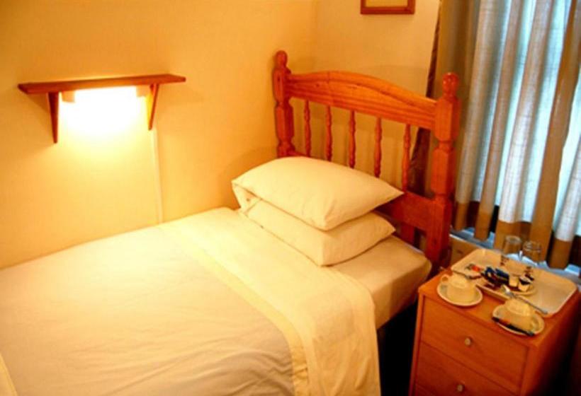 酒店 St. George S Lodge