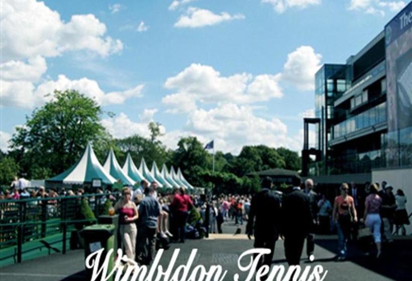 酒店 St. George S Lodge