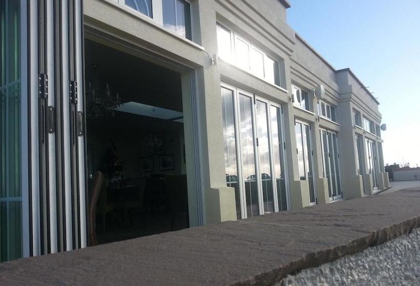 فندق The Fairways