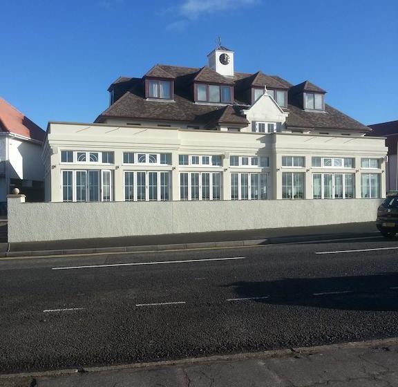 فندق The Fairways