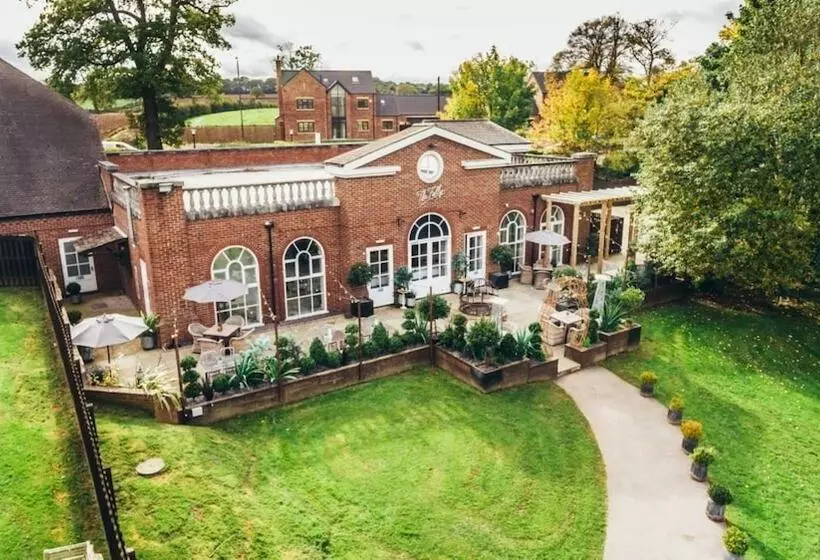 Hotelli The Farmhouse