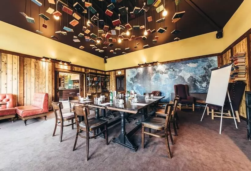 Hotelli The Farmhouse