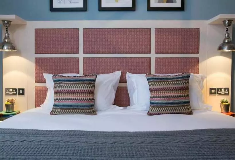 Hotelli The Farmhouse