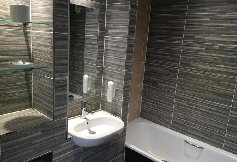 فندق The Wyndham Arms Wetherspoon