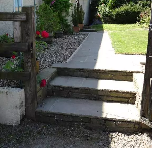 Middle Woodbatch B&b