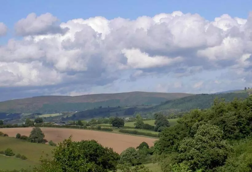 Middle Woodbatch B&b