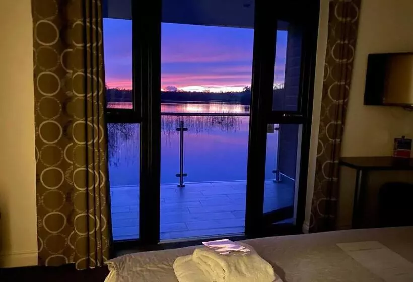 مُتل The Inn On The Loch