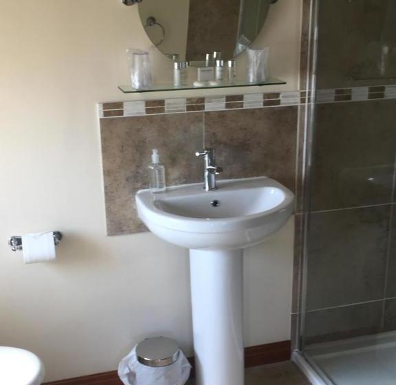 Oaklodge Bed And Breakfast