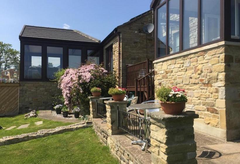 Oaklodge Bed And Breakfast