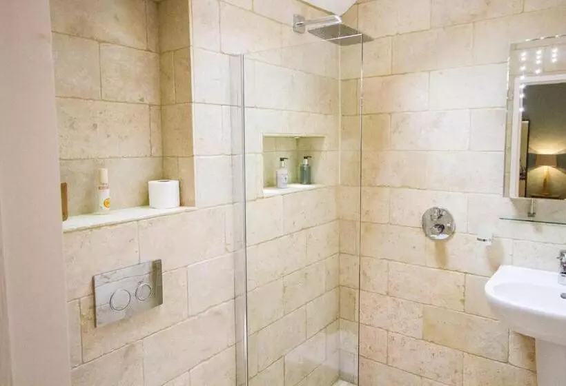 Robin Hood Farm B&b