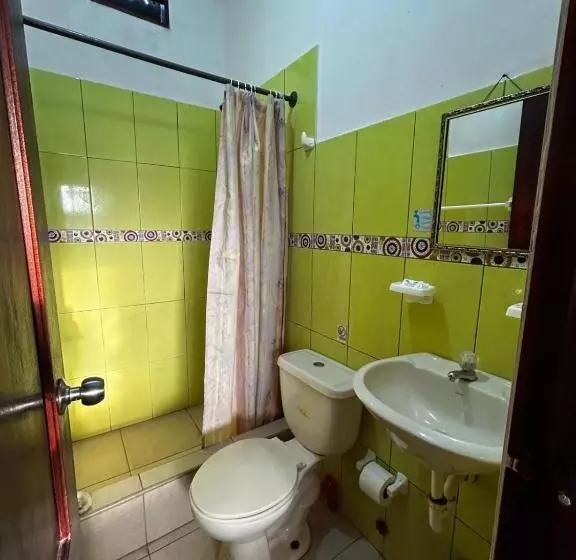 هاستل Hostal Casa Taisha