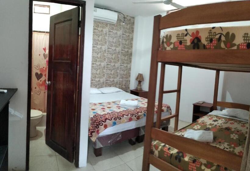 هاستل Hostal Casa Taisha