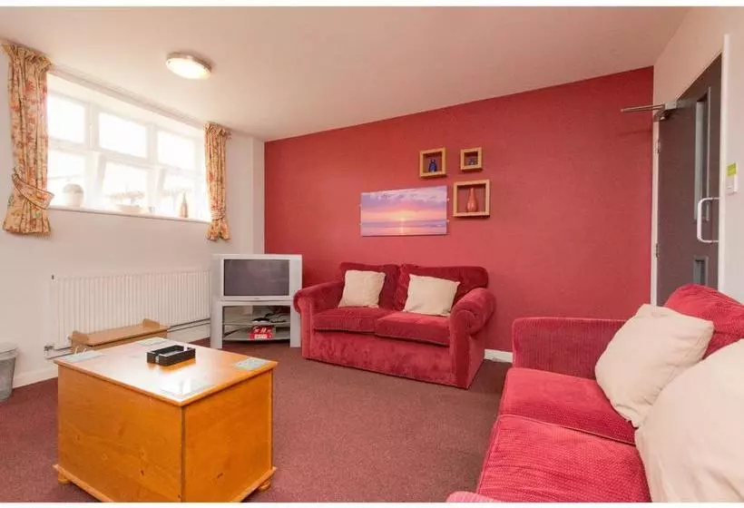 Yha Wells Next The Sea   Hostel
