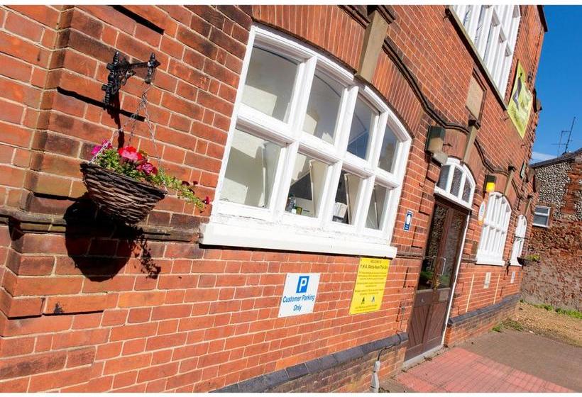 Yha Wells Next The Sea   Hostel