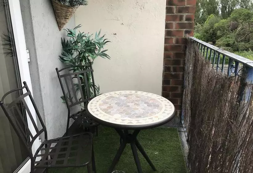 ベッドアンドブレックファースト Acorn Guest House In Hull