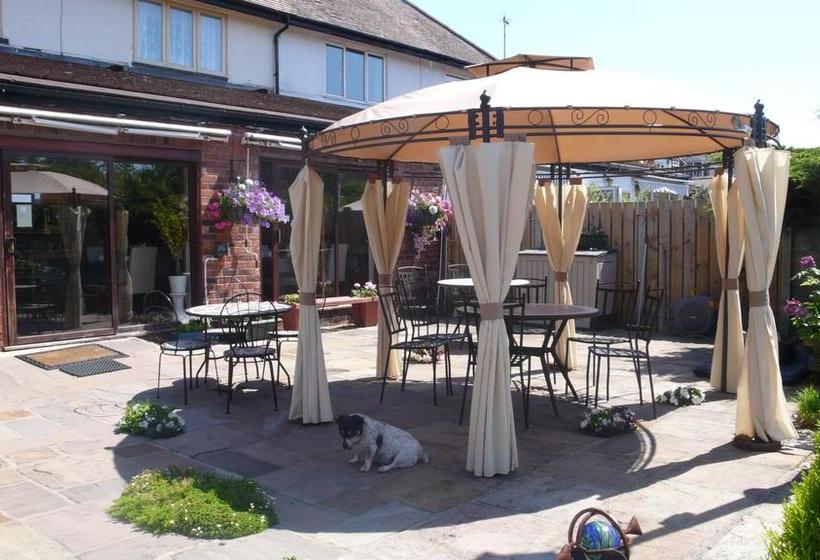 Bed and Breakfast Acorn Guest House In Hull