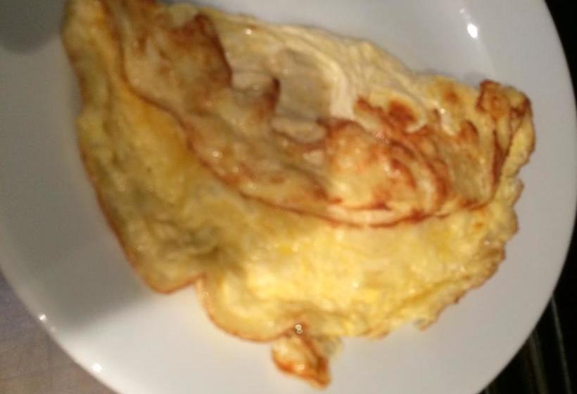 Bed and Breakfast Acorn Guest House In Hull