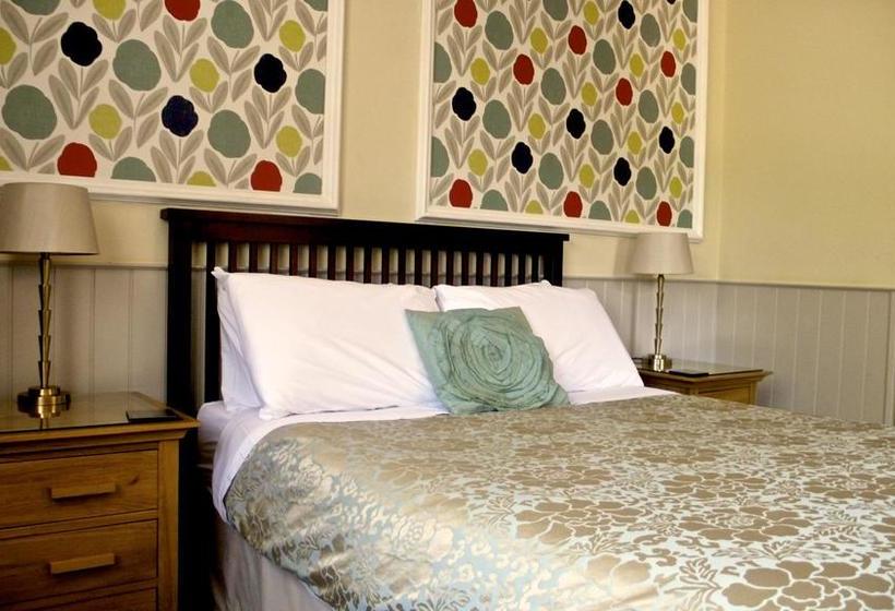 Bed and Breakfast Acorn Guest House In Hull