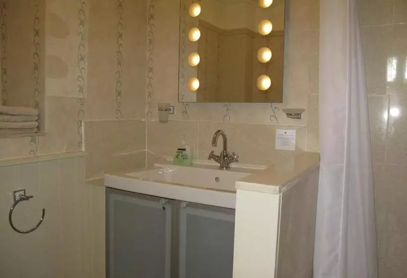 ベッドアンドブレックファースト Acorn Guest House In Hull