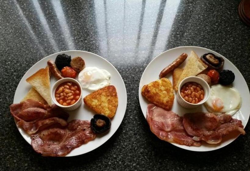 مبيت وإفطار Castle Lodge   Brecon Beacons Accommodation